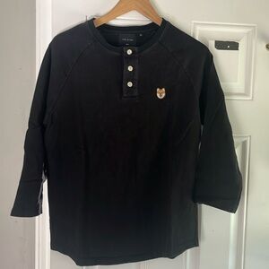 Black 3 quarter sleeve tee